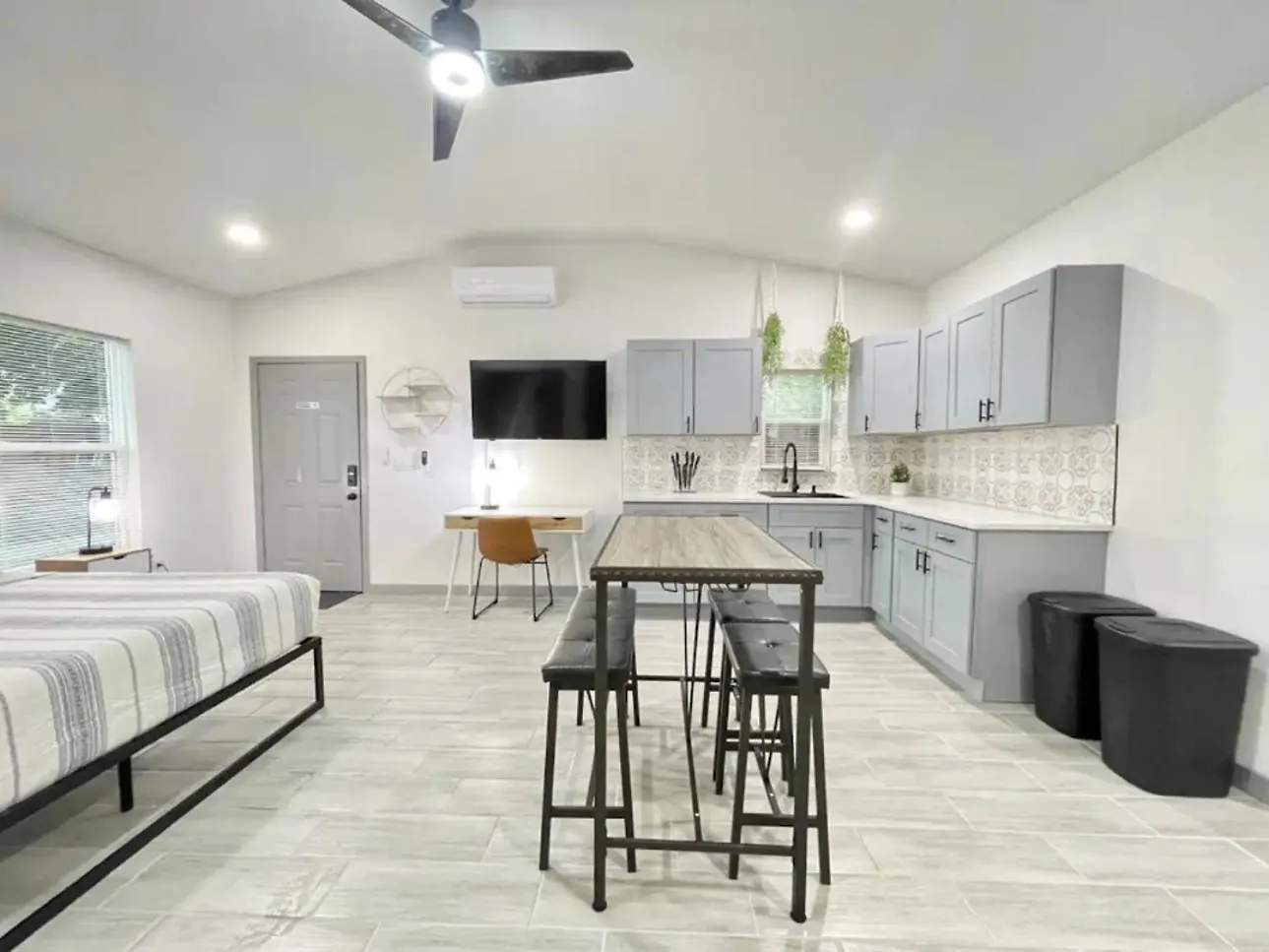 Stylish 1Br Sleeps 4 Walkable Wifi Villa Orlando