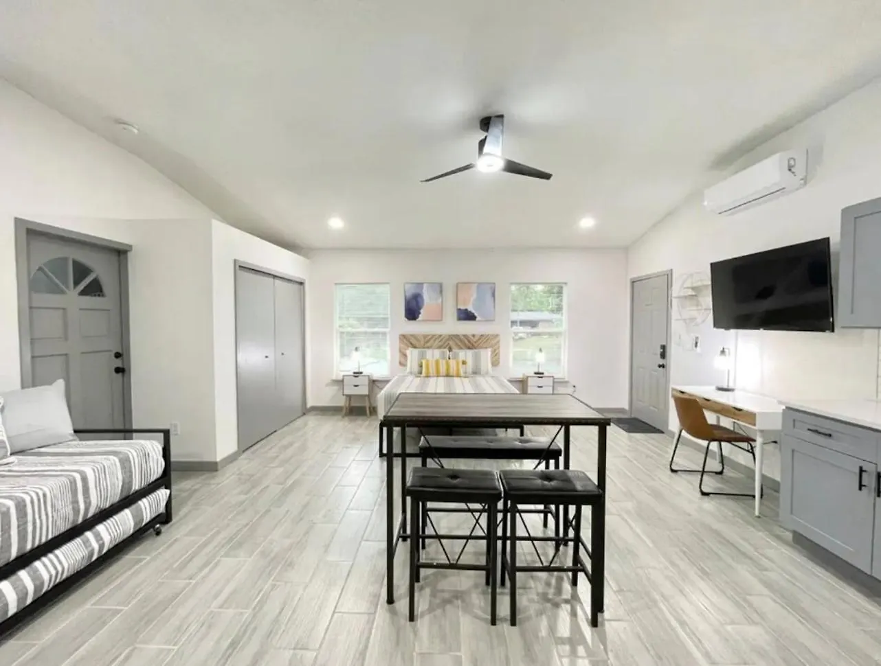 Stylish 1Br Sleeps 4 Walkable Wifi Villa Orlando United States